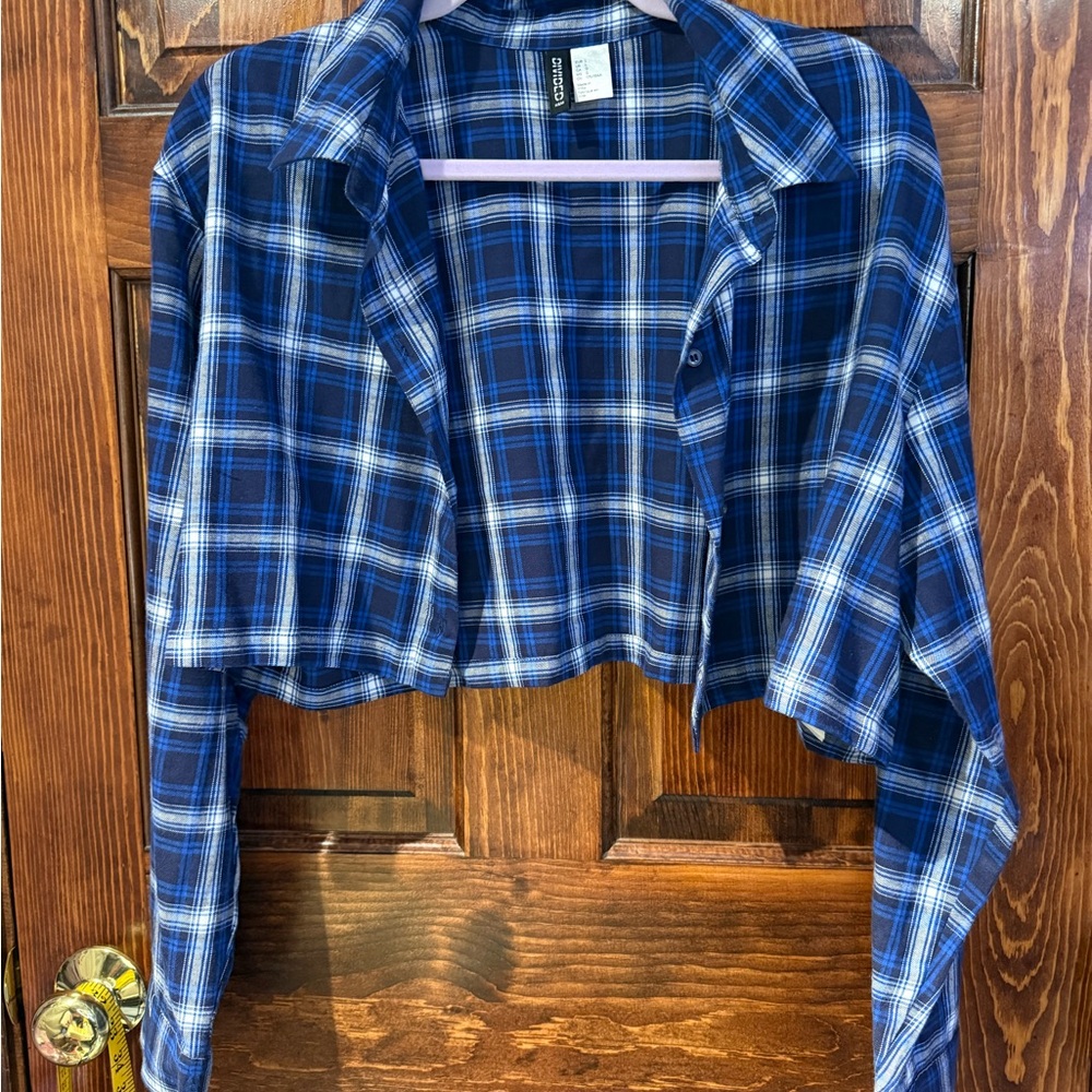 Vintage y2k H&M Divided Blue Plaid Cropped Shirt